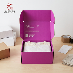 Cajas de <span class=keywords><strong>Papel</strong></span> para Empaque de Ropa de Lujo Mate, Diseña Tu Propio Empaque - Product Image 2
