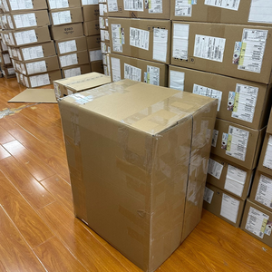 Commutateur de IE-3200-8P2S-E de marque Cis-co Commutateurs à bouton-poussoir Network Essentials 240W 8 ports PoE/PoE + Double entrées d'alimentation CC - Product Image 6