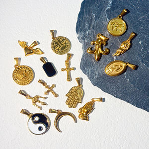 Liontin kustom tangan Caduceus Hamsa perhiasan gratis Tarnish liontin pria St Christopher Da Vinci kompas berlapis emas 18k untuk pria - Product Image 3