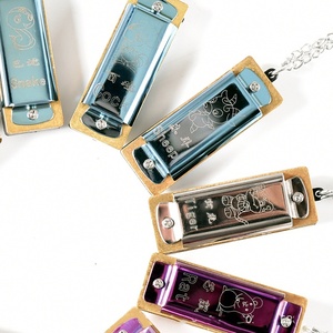 Harmonica miniature colorée écologique à 4 trous, collier, jouet musical pour enfants, cadeau, vente en gros - Product Image 3
