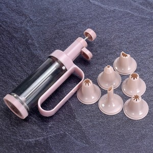 Cấp thực phẩm thép không gỉ & Silicone thân thiện với môi Vòng chất lượng cao <span class=keywords><strong>Cookie</strong></span> <span class=keywords><strong>cutter</strong></span> khuôn biscuit baking công cụ 6 vòi phun - Product Image 4