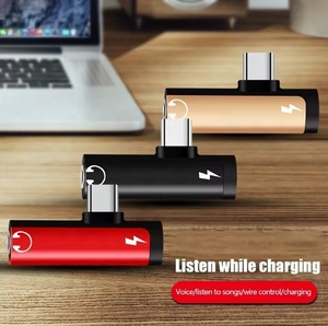 Adaptateur audio à double port de type C en gros vers <span class=keywords><strong>prise</strong></span> 3.5Mm casque adaptateur 2-en-1 chargeur audio accessoires de distributeur - Product Image 3
