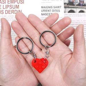 Cadeaux pour petite amie adolescente, articles tendance, cadeaux de couple, cadeau assorti, cadeau d'anniversaire pour homme, <span class=keywords><strong>porte</strong></span>-clés en forme de cœur rouge - Product Image 4