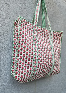 Bolsa de Mano Acolchada de Algodón con Estampado Floral Rojo y Azul, Bolsa de Compras, Bolsa de Viaje Boho para Mujer - Product Image 5