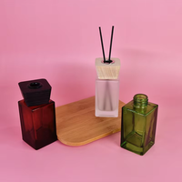 Bouteille diffuseur d'arômes carrée décorative en verre de 500 ml, vide, pour bâtonnets parfumés, personnalisable avec couvercle en bois, vente en gros