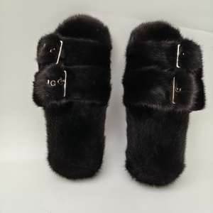 Nuove <span class=keywords><strong>scarpe</strong></span> Casual piatte da donna alla moda <span class=keywords><strong>e</strong></span> sandali da esterno in pelliccia di visone per pantofole da donna per l'estate <span class=keywords><strong>e</strong></span> l'inverno con soletta in PVC - Product Image 3