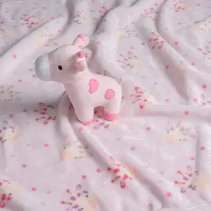 Manta de jirafa de peluche para bebé Vianney, 1m x 0,74m, ligera, hipoalergénica, regalo para cubierta de cochecito de bebé - Product Image 3