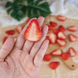 PVC Hiển Thị Thực Tế Nhỏ Giả Dâu Tây Thịt Lát Trang Trí Nội Thất Trái Cây Giả Tráng Miệng Mô Hình Thực Phẩm Mô Phỏng 3D Trái Cây Bánh Waffle - Product Image 6