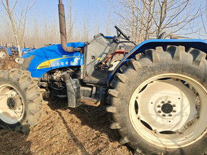 Tractor de granja usado, SNH 80 hp - Product Image 3