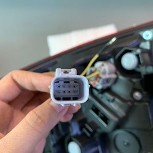 Luces traseras LED nuevas, luces de freno y luces direccionales aptas para el Land Cruiser LC300 2022 - Product Image 3