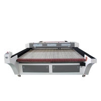 Machine de découpe laser CO2 automatique et continue, type portique, 150W, système de contrôle Ruida, impression par sublimation sur tissu, AI BMP DWG
