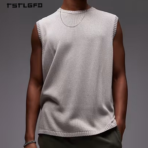 Gilet en tricot à col rond pour homme, style preppy, essentiel, ultra-léger, en coton, pour le confort et le style - Product Image 1