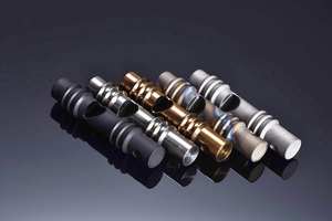 Sifflet en titane pur à haute fréquence, camping en plein air, sifflet de survie à haut décibel, sifflet d'entraînement - Product Image 3