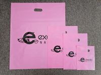 Sacs en plastique personnalisés avec logo imprimé pour boutiques de vêtements, poignée découpée, de Guangzhou