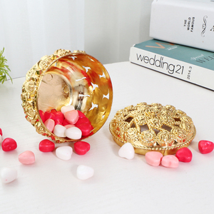 Nuovo stile bomboniere <span class=keywords><strong>per</strong></span> matrimonio a forma di rosa regalo di plastica scatola <span class=keywords><strong>per</strong></span> caramelle color <span class=keywords><strong>oro</strong></span> - Product Image 5