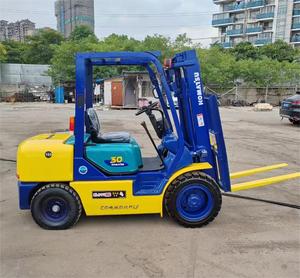 Gebruikt Komatsu heftruck van goede kwaliteit, 3 ton. Gebruikt heftruck KOMATSU FD30, 3 ton, origineel uit <span class=keywords><strong>Japan</strong></span>, met reserveonderdelen. - Product Image 3