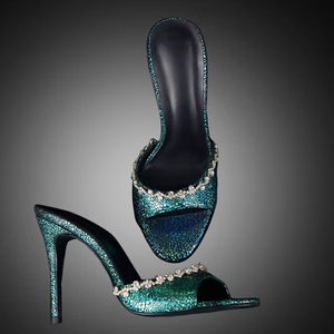 Sandalias Verdes de Diseño Sencillo para Mujer, Talla Grande 45, Zapatos de Tacón Alto Stiletto para Pies Anchos, con Cadena de Diamantes, Tipo Mules - Product Image 3