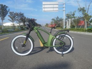 Vélo électrique à pneus larges 60V 1500W, couple de 130 Nm, 60 km/h, frein hydraulique à 4 pistons, 7 vitesses, fabricant OEM, MOQ 1 - Product Image 3