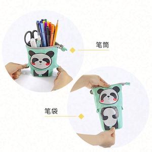 Nouvelle trousse à crayons en toile extensible avec un design mignon de panda - Product Image 4