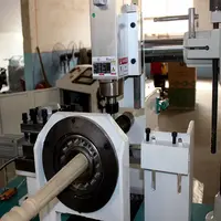 אופקי סוג זול מחיר CNC עץ מכונה מחרטת 1500mm אורך CNC נגרות מפנה מחרטה מכונת