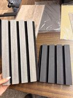 Panneaux acoustiques en bois ignifuges modernes - Panneaux muraux absorbants le son élégants pour les bureaux, les studios et les intérieurs d'hôtels