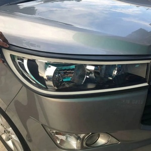 อุปกรณ์ตกแต่งภายนอกรถยนต์ ฝาครอบไฟตัดหมอกหน้าโครเมียม ABS สำหรับ Toyota Innova - Product Image 1