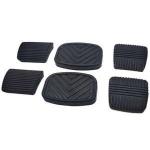 Couvercle en caoutchouc pour voitures de voiture Diffuseur de pare-chocs arrière Bavette en caoutchouc Pièces automobiles Pédale Pad - Product Image 2