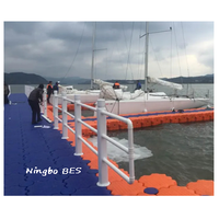 Plateformes flottantes modulaires en plastique marin, cubes de ponton, pont flottant, quai flottant utilisé dans les quais de yachts