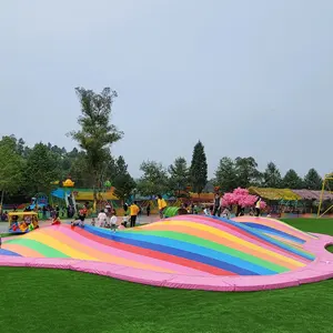 2107 JP009 aufblasbarer Spielplatz im Innen-und Außenbereich Regenbogen-Sprung kissen Luftberg-Sprung wolke