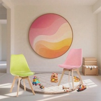 Chaise de salle à manger populaire en bois de tulipe avec assise en plastique pour la maison, le bureau, l'entrepôt, le parc et l'école, dotée d'un design rafraîchissant