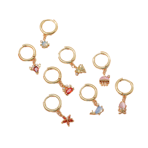 ต่างหูจี้รูปสัตว์น่ารัก POENNIS รุ่น New Trend Beach Vacation Girl ทำจากสแตนเลสสตีล 925 เงินแท้ สีทองมหาสมุทร - Product Image 1