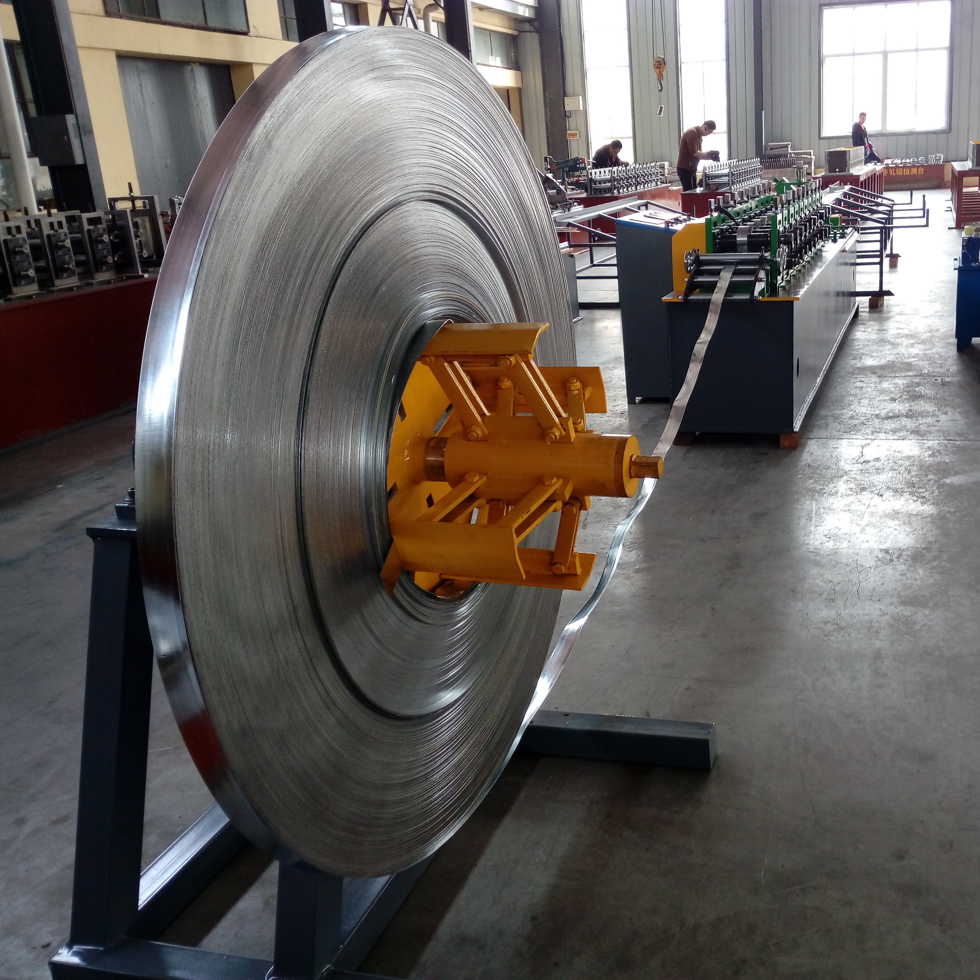 开槽角钢修边滚压成型机铁钢棒材v形槽形槽钢滚压成型机