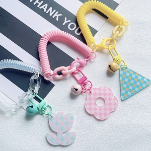 Bán Buôn Mùa Xuân Cuộn Dây Vòng Đeo Tay <span class=keywords><strong>Keychain</strong></span> Cổ Tay Cuộn Dây Huy Hiệu Chủ Sở Hữu Acrylic Hoa Điện Thoại Di Động Chuỗi Dễ Thương Nhựa Hoa <span class=keywords><strong>Keychain</strong></span> - Product Image 5