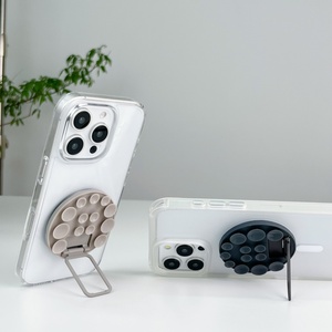 Support Adhésif d'Anneau pour Téléphone Portable Multifonction Portable Antidérapant en Silicone avec Ventouse – <span class=keywords><strong>Nouvelle</strong></span> Version - Product Image 2