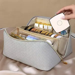 Lüks Vintage stil beyaz dama PU deri kozmetik çantası büyük kapasiteli seyahat kozmetik çantası taşınabilir kahverengi kozmetik çantası