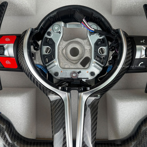 Volante Calefactable de Fibra de Carbono Serie F para BMW F30 F10 535i F32 F20 F36 F22 M4 F82 X5 F15 F80 M3 F11 F31 F01 F07 X3 F25 - Product Image 4