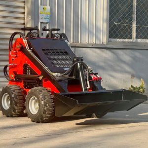 آلة تقطيع الأشجار الصغيرة ذات العجلات المتحركة، معدات تحريك التربة، جرار صغير بقوة 25 حصان - Product Image 1