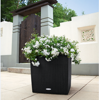 Plusieurs tailles disponibles Pots de fleurs rectangulaires en rotin auto-arrosants pour la décoration de la maison et du jardin