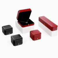 Boîte à bijoux en cuir de qualité supérieure avec logo personnalisé pour bague, pendentif, collier, organisateur de bijoux, emballage de bijoux de fiançailles et de mariage
