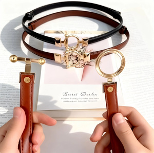 <span class=keywords><strong>Cintura</strong></span> Decorativa in Pelle Scura Regolabile per <span class=keywords><strong>Donna</strong></span> con Logo Personalizzato, <span class=keywords><strong>Cintura</strong></span> Sottile alla Moda per Abiti e Maglioni - Product Image 4