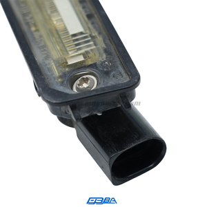 อะไหล่รถยนต์ในสต็อก ไฟท้าย LED สำหรับป้ายทะเบียน คุณภาพพรีเมียม ทนทาน ใช้แล้ว ของแท้ OEM สำหรับ Audi R8 ปี 2007-2013 - Product Image 4