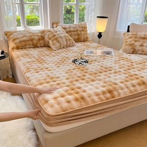 Surmatelas de lit bébé en velours <span class=keywords><strong>noir</strong></span>, chaud et rembourré, en flanelle, avec <span class=keywords><strong>drap</strong></span>-<span class=keywords><strong>housse</strong></span> en fourrure de vison, épais, en velours de lait, tapis de protection pour la maison - Product Image 3