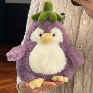 Lindo Peluche de Pingüino Berenjena, Muñeco de Pingüino Suave con Forma de Berenjena, Peluche Morado para Regalo, Decoración de Escritorio, Venta al por Mayor - Product Image 4