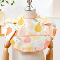 Bavoirs imperméables pour bébé en polyester 100% lavables antibactériens pour le dîner