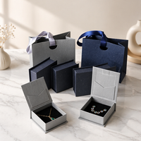 Boîte en carton de luxe légère avec fermeture magnétique, boîte à rabat magnétique, emballage cadeau pour bracelets et bijoux, pour colliers et bracelets