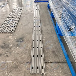 เครื่องจักรผลิตคีลสำหรับอุปกรณ์เสริมฝ้าเพดาน HAUAN พร้อม PLC และมอเตอร์เกียร์ 18.5 กิโลวัตต์ 380 โวลต์ - Product Image 6