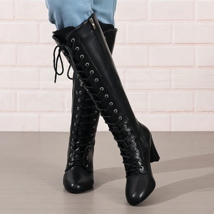<span class=keywords><strong>Stivali</strong></span> Rossi al Ginocchio da Donna con Lacci, Tacco a Blocco e Cerniera Laterale – Calzature Eleganti per Feste ed Eventi Serale - Product Image 6
