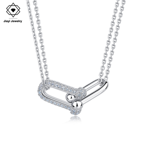Collana in Argento Sterling S925 con Moissanite 0.5 CTW, Stile Spilla di Sicurezza, Pendente Scintillante con Pavé Completo, Placcato Oro 14K Rodiato, Certificato GRA - Product Image 1