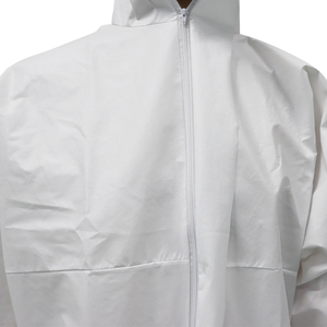 Combinaison de sécurité jetable Junlong certifiée ISO13485, imperméable, anti-coupure, antistatique, tailles S-5XL pour la vente en gros - Product Image 5