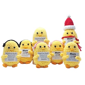 Llavero de Ganchillo Hecho a Mano con Forma de Pato Amarillo de Lana Peinada, Colgante Bonito con Expresión de Energía Positiva, Bolsa OPP, Producto Terminado - Product Image 1